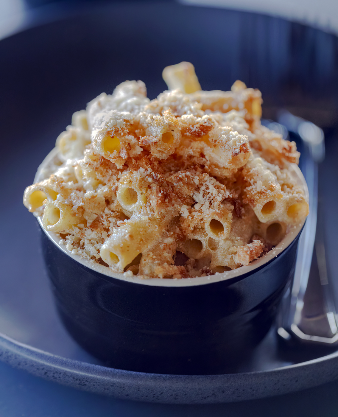penne pasta macaroni and cheese on le creuset ramekin